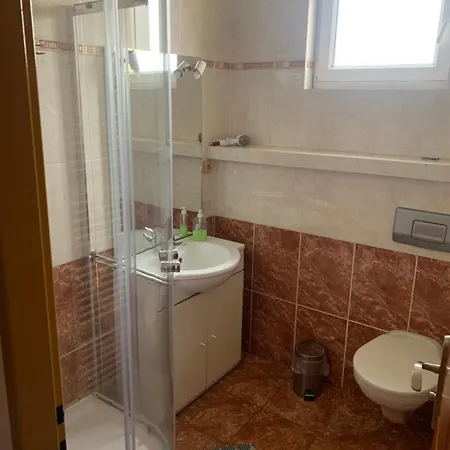 Patriot Hotel 4*