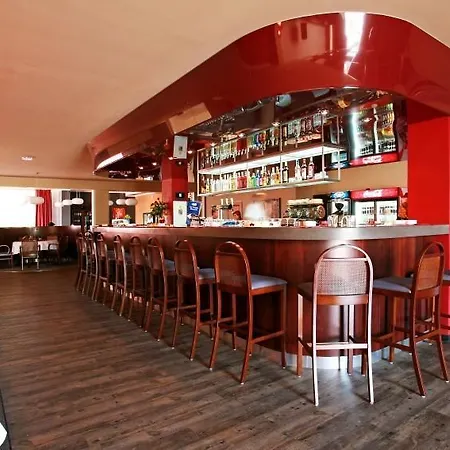 Patriot Hotel 4*